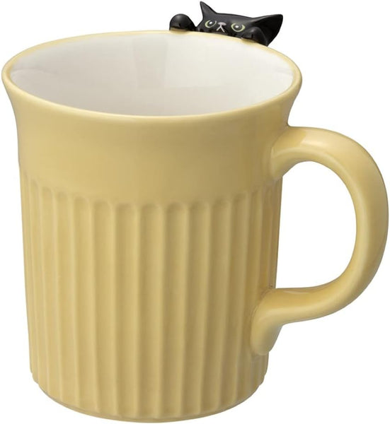 Niramekko Kuro Ceramic Tan Mug with Black Cat