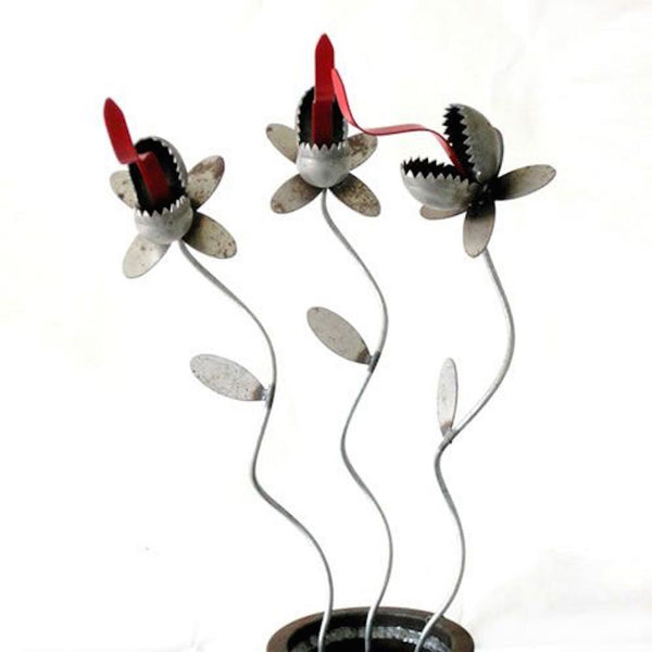 Sugarpost Small Set of 3 Venus Fly Trap Plants with 16" Stake Garden Metal Art